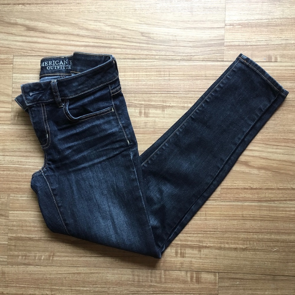 SOLD - American Eagle Jegging Ankle Jeans